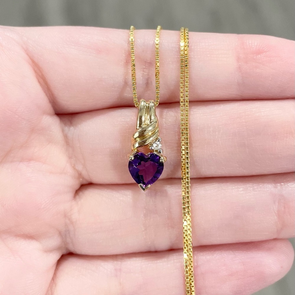 14K Amethyst heart cut dark purple genuine natural petite yellow gold pendant - Picture 6 of 9
